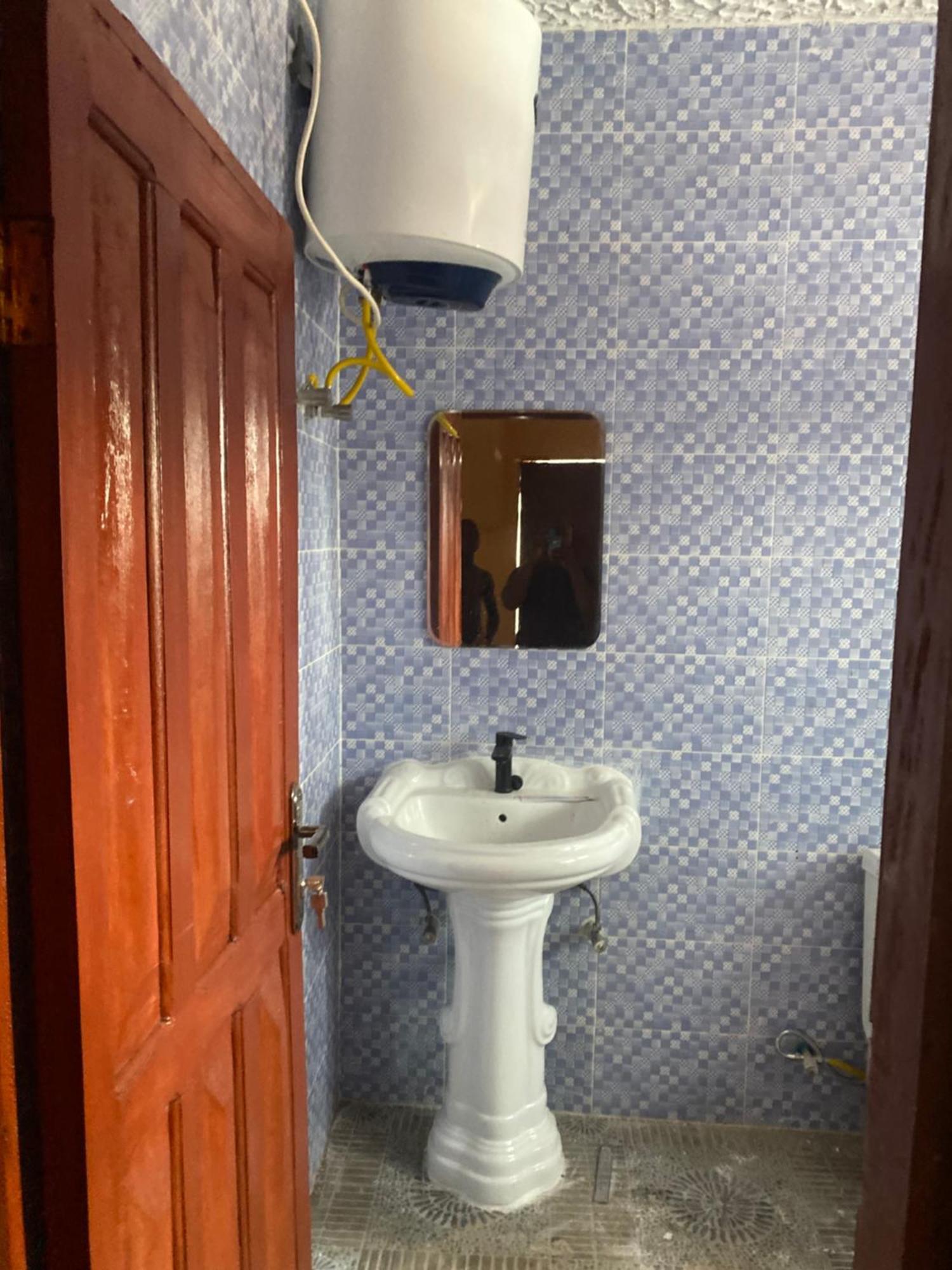 Debora Guest House Freetown Eksteriør billede